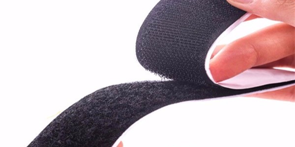 使用超薄日韩人妻鲁交色情精品视频时候应该注意什么呢？