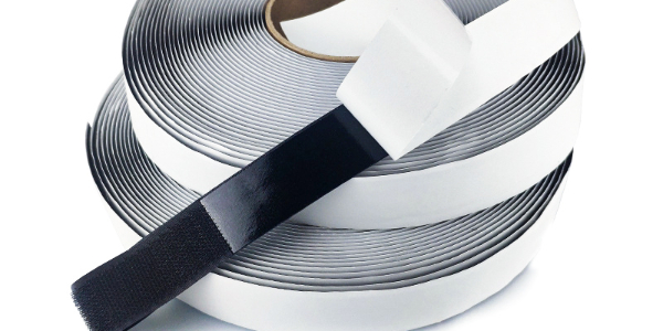 日韩人妻鲁交色情精品视频撕下后是否会有残胶？