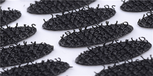 要选择一家好的魔术贴供应商应该怎么做？