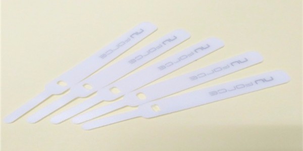 背靠背魔术贴扎带正确的使用技巧